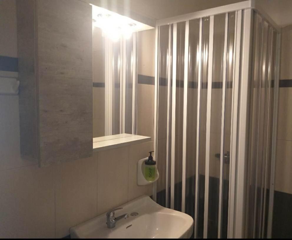 Meltemi Apartment Posidhonia  ภายนอก รูปภาพ