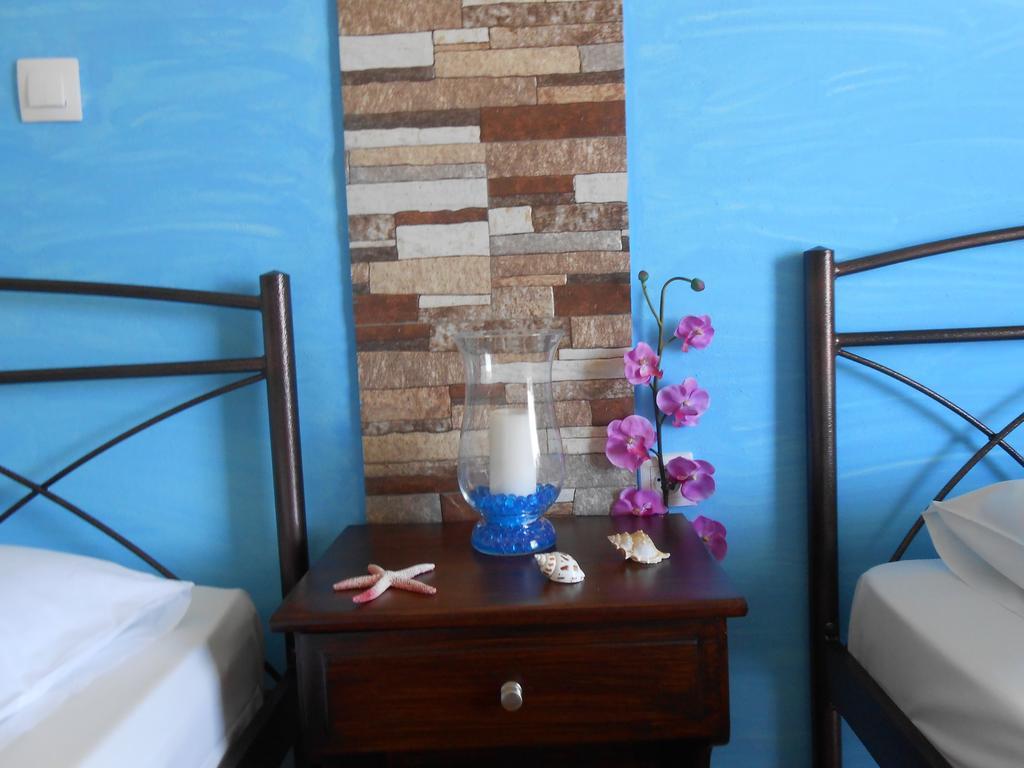 Meltemi Apartment Posidhonia  ภายนอก รูปภาพ