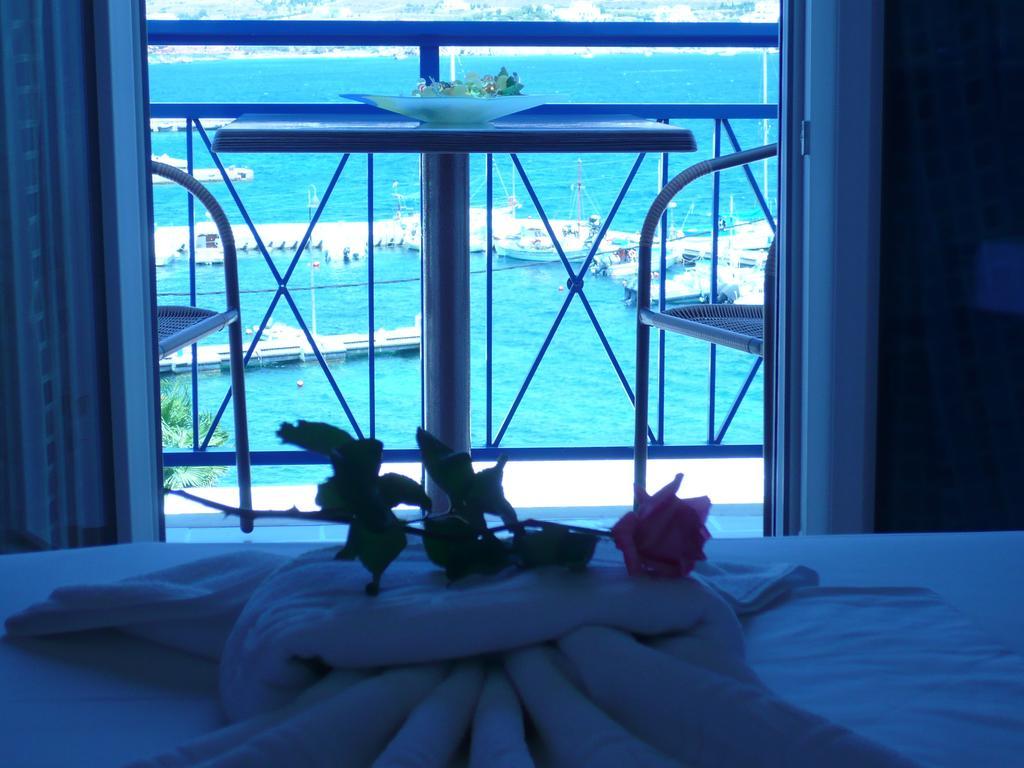 Meltemi Apartment Posidhonia  ภายนอก รูปภาพ