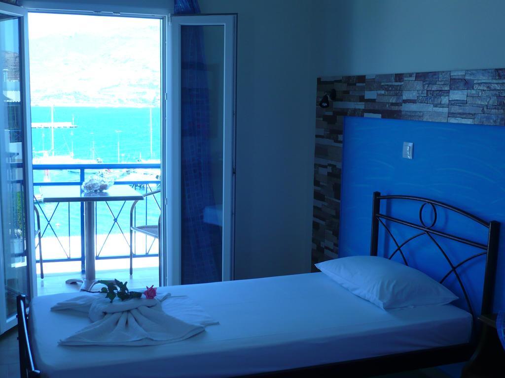 Meltemi Apartment Posidhonia  ภายนอก รูปภาพ